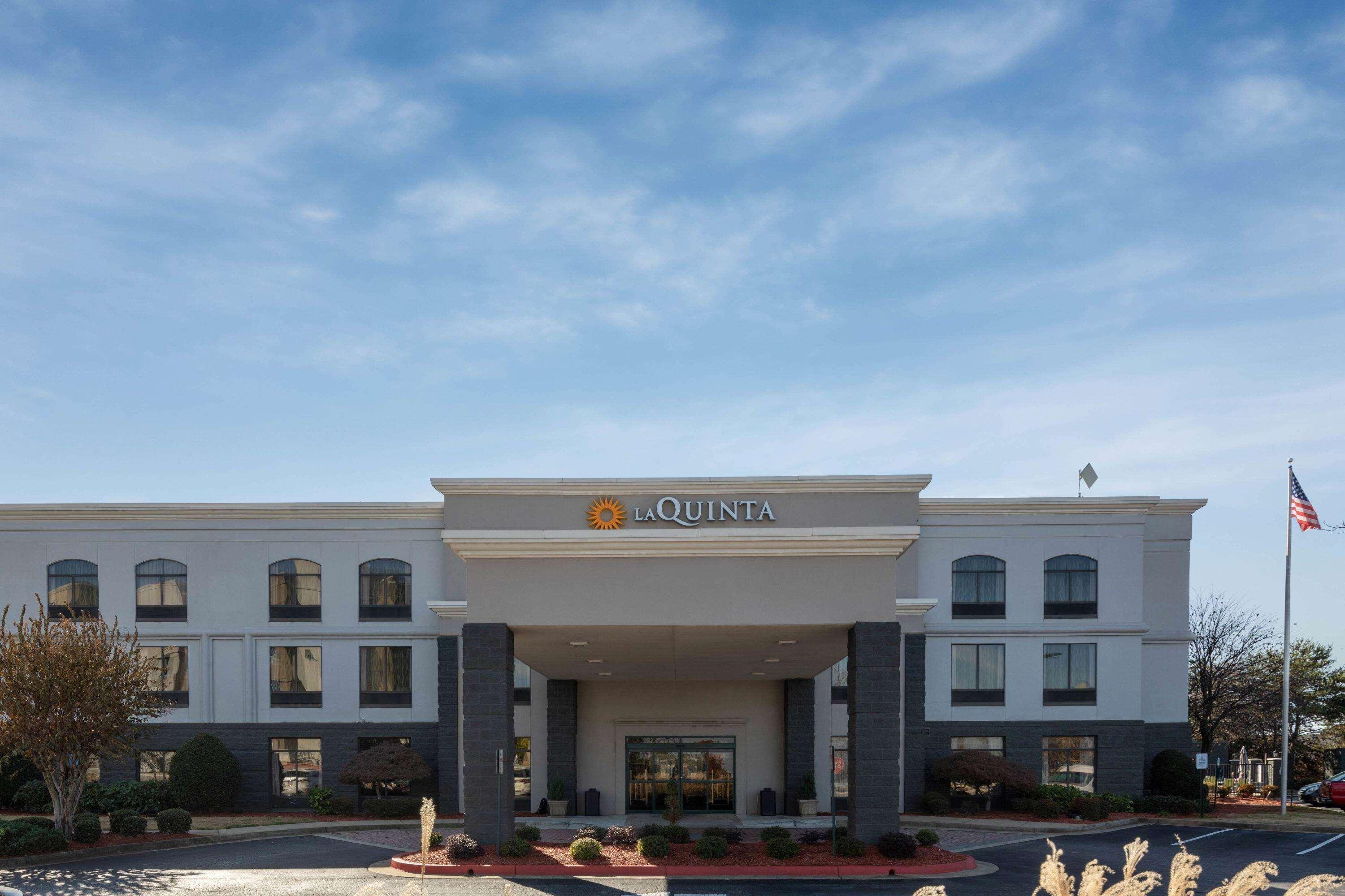 La Quinta By Wyndham Kennesaw Hotel Exterior photo